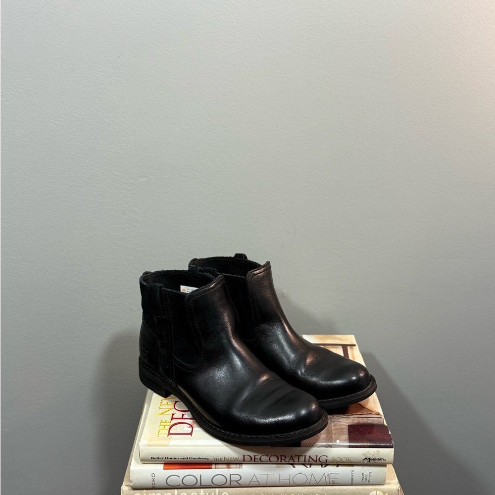 Timberland Black Leather Women’s Boots Size 6.5